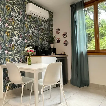Apartment The Nest - Pool & Garden 5 Minutes From Garda