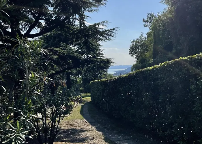 Apartment The Nest - Pool & Garden 5 Minutes From Garda